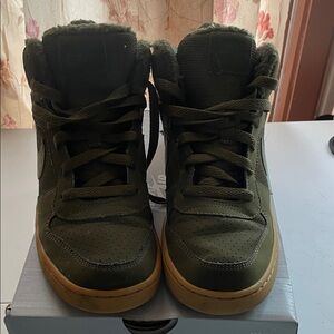 Nike Air AIr Force 1 Green High-Top Sneakers